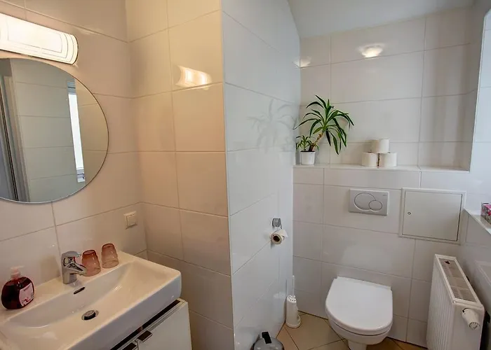 Gasser - Karlskirche Apartman *